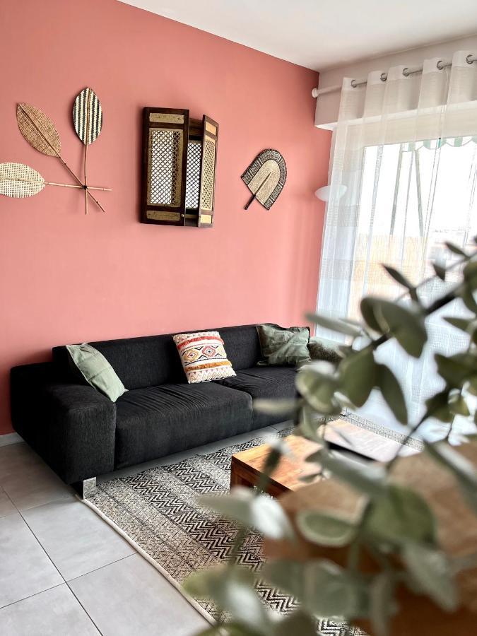 2 Bedrooms - Sea View Apartment Nisa Exterior foto
